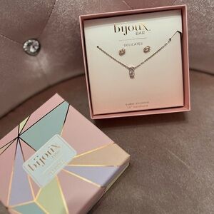 bijoux bar delicates Pink Gift Box Necklace & Stud Set